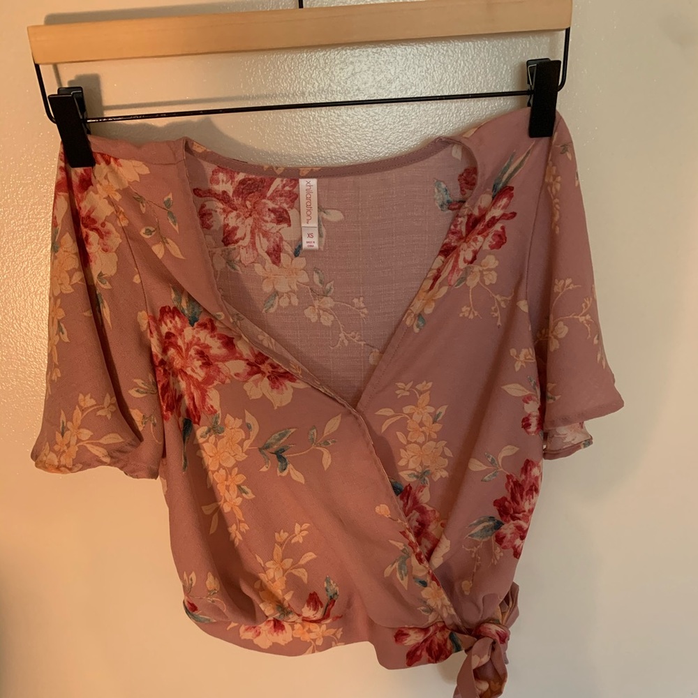 Xhilaration crop top